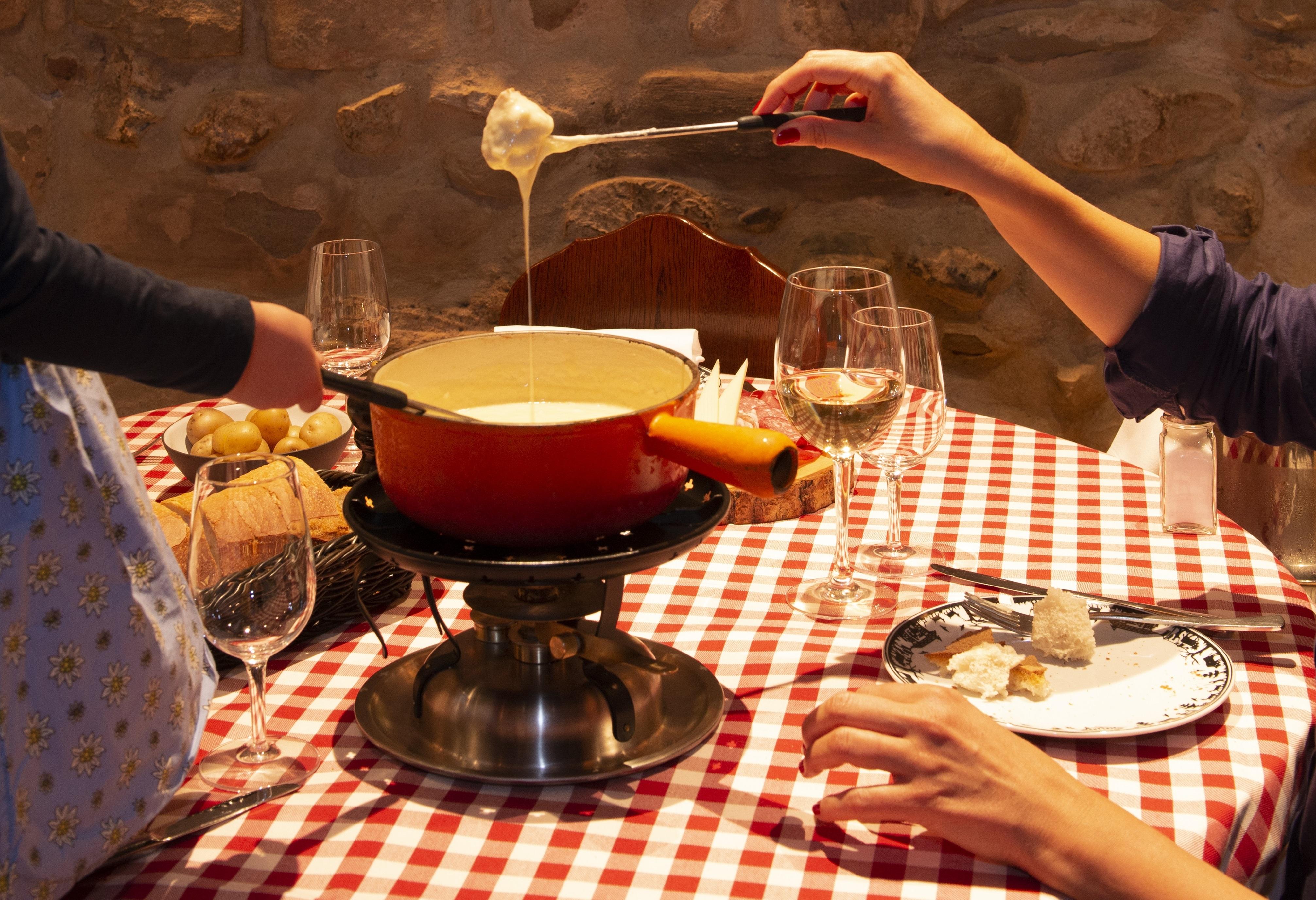 Hotel Les Armures Geneva Exterior photo Fondue